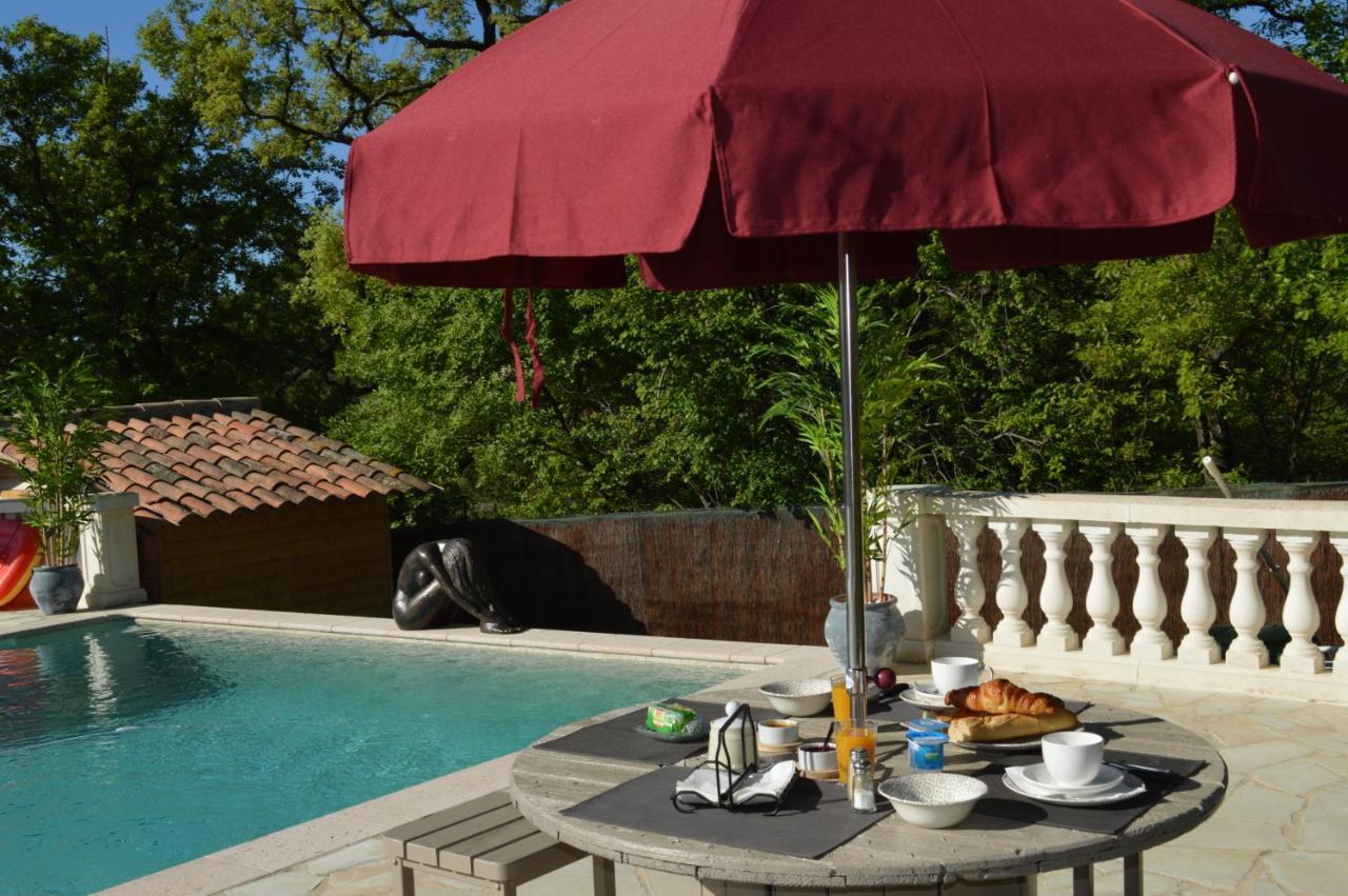 Villa Jalna Chambre, Suites Et Appartement Roquefort-les-Pins Exterior photo